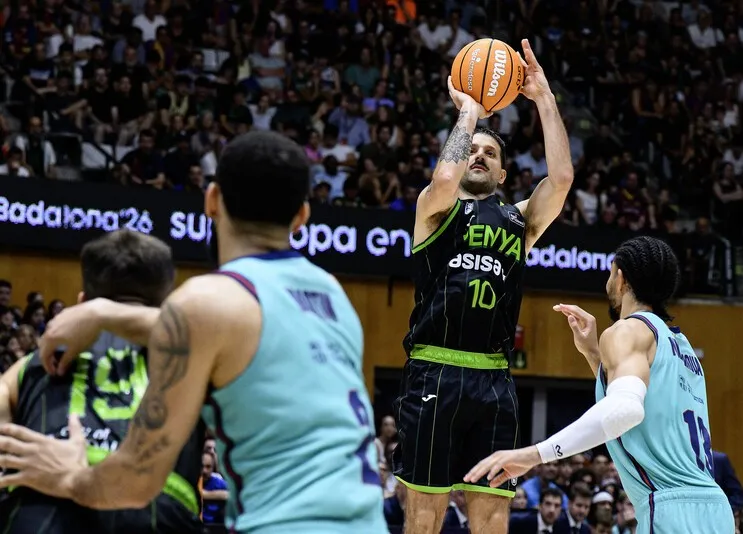 Laprovittola se exhibe y hace feliz a toda la Penya y Badalona: campeones ante el Barça (101-87)
