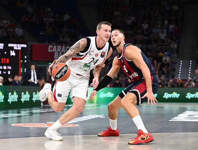 El Baskonia logra un triunfo convincente ante el Armani Milano (86-76)