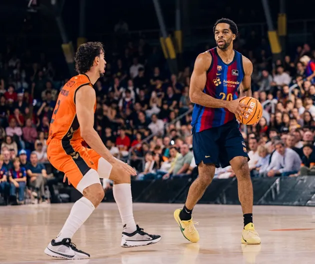 El Barcelona sufrió mucho pero esta vez sí supo ganar en otro final ajustado frente al Valencia Basket (89-86)