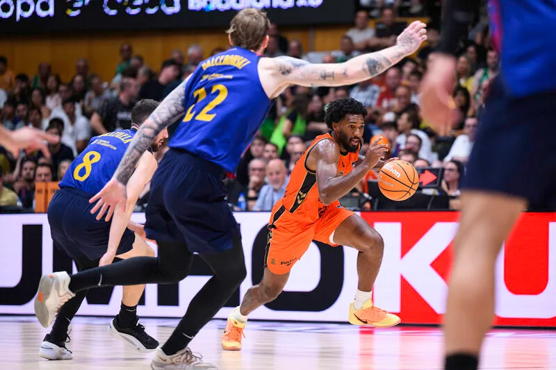 Horarios: un Barça-Valencia Basket esta noche muy atractivo; el Baskonia a cortar la mala racha ante el Asvel